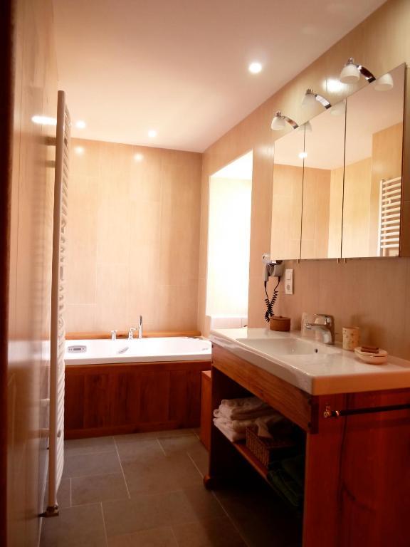 Chambres D'Hotes Du Hameau Les Brunes Bozouls Værelse billede